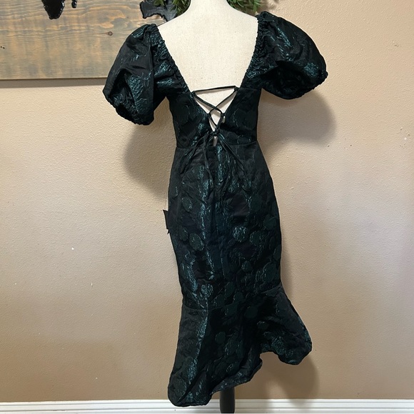 Lulu's Midnight Floral Puff Sleeve Midi Dress - Picture 4 of 9